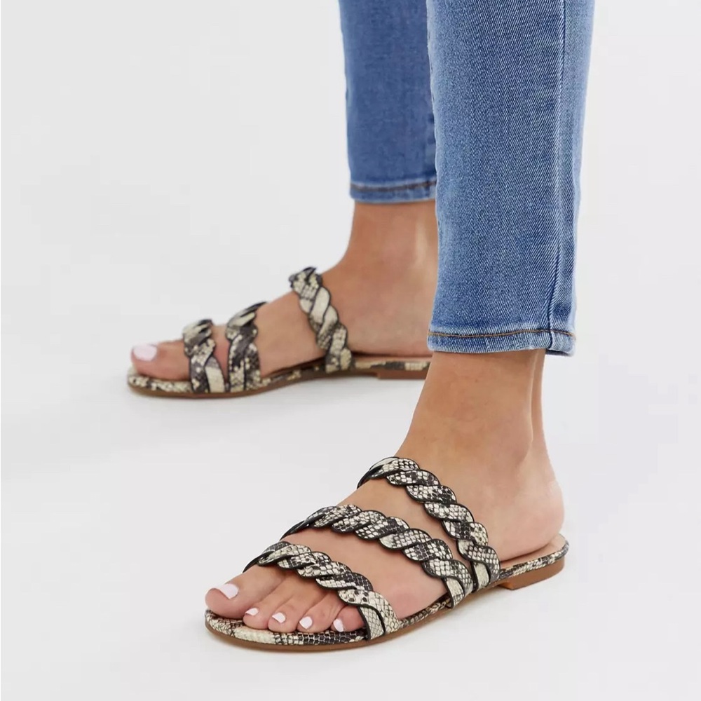 NWT Miss Selfridge Snakeskin Flat Sandal